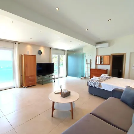 Infinity House By Klv Holiday home *