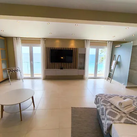 펜션 Infinity House By Klv 아르고스톨리온