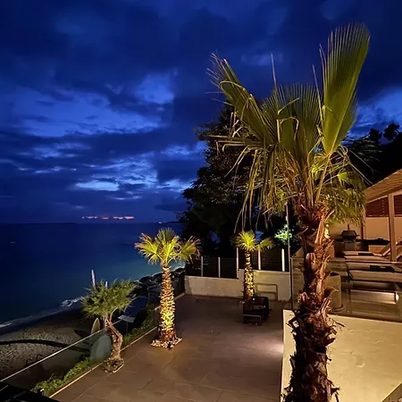 펜션 Infinity House By Klv 아르고스톨리온